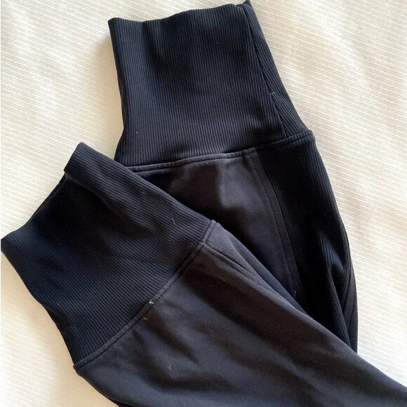 Athleta Venice High Rise Athletic Casual Jogger Pants Black 27.5" Size Small - Picture 9 of 12